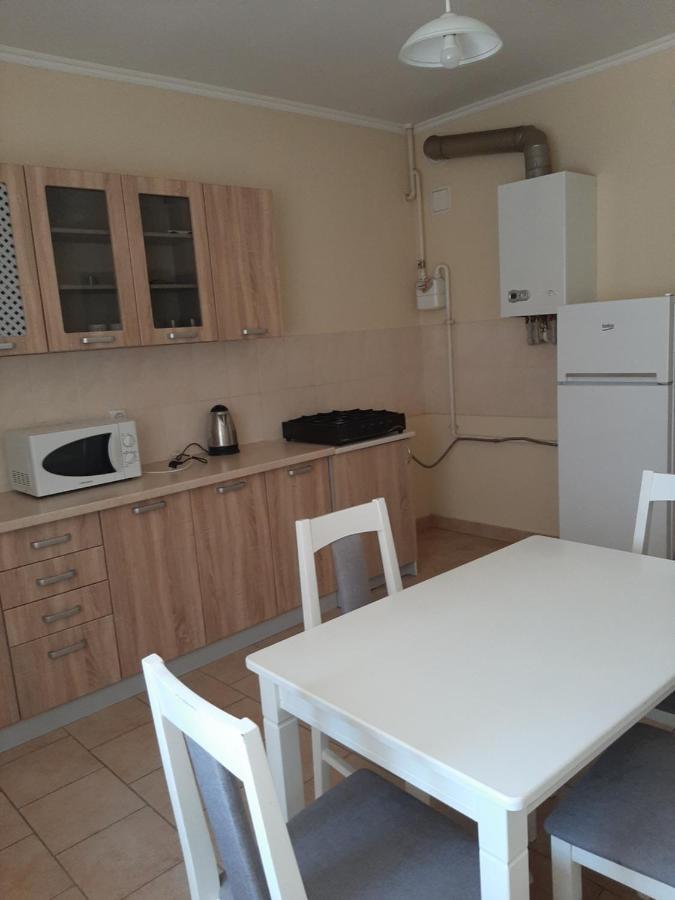 Belyaeva 5 Apartamento Mukachevo Exterior foto
